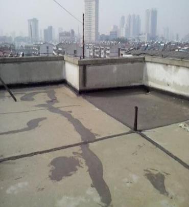通海漏水维修 楼顶漏水是什么原因，楼顶漏水维修方法是什么?